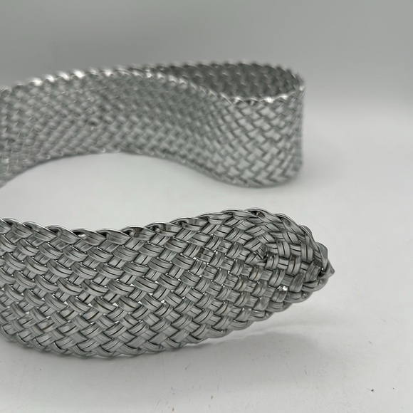 Silver metallic woven belt with rectangular buckle - Picture 6 of 6